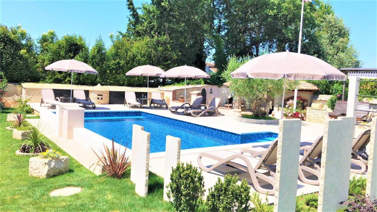 Apartment Villa Engel with Pool Poreč Buitenkant foto