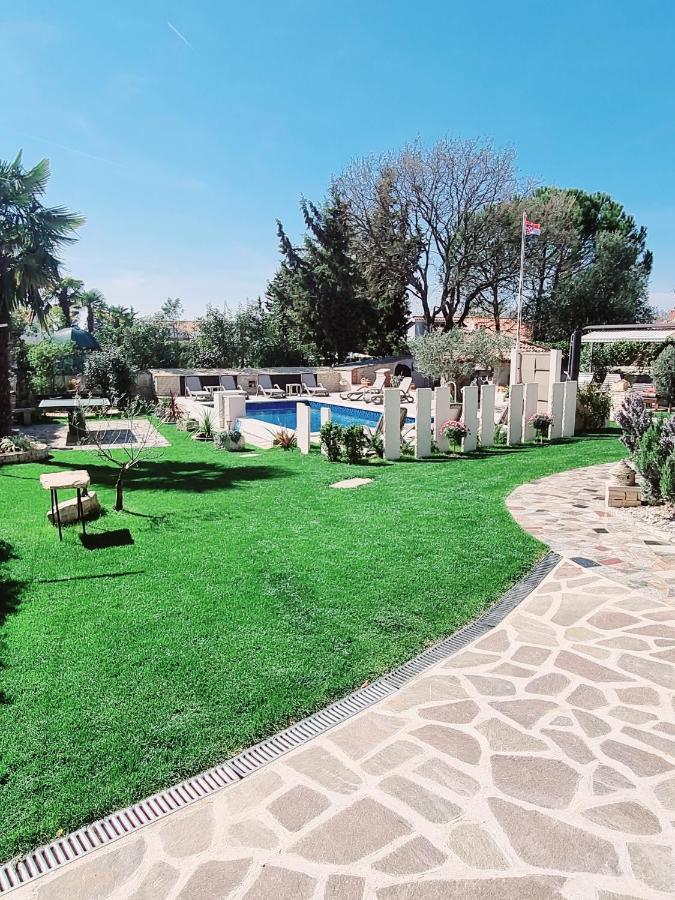 Apartment Villa Engel with Pool Poreč Buitenkant foto
